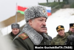 Александр Лукашенко во время совместных военных учений с Россией в Могилевской области 17 февраля 2022 года, за несколько дней до полномасштабного вторжения в Украину